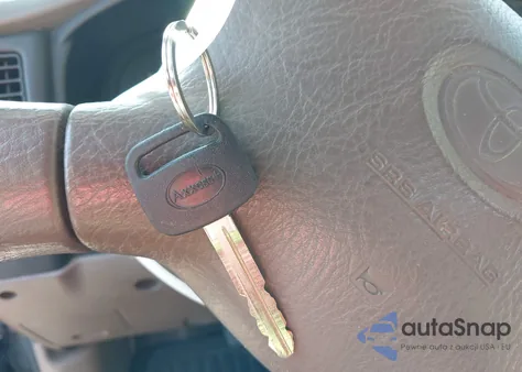 2004 Toyota Tacoma from USA, damaged, VIN 5TEPM62N74Z456968